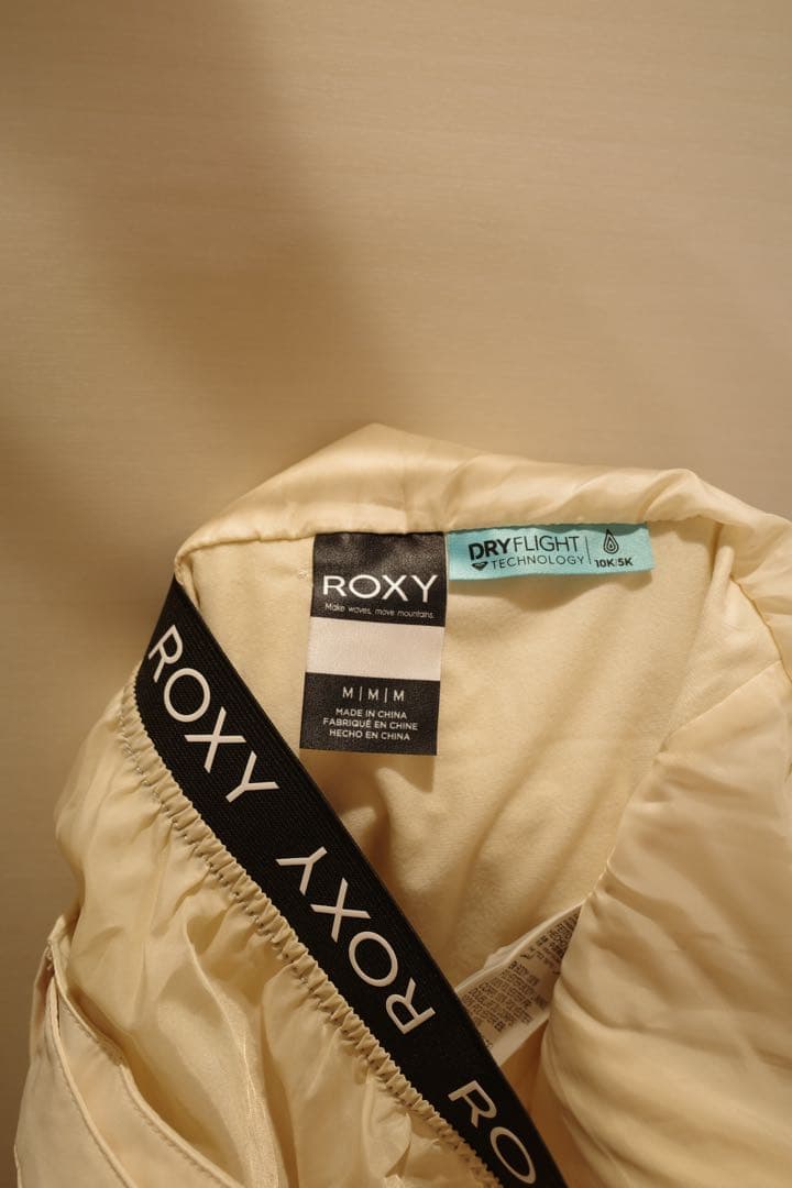 スノボウェア　ROXY ホワイト 　Mサイズ