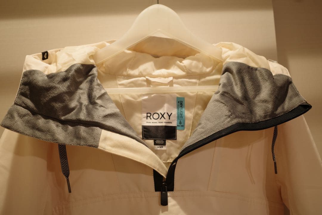 スノボウェア　ROXY ホワイト 　Mサイズ