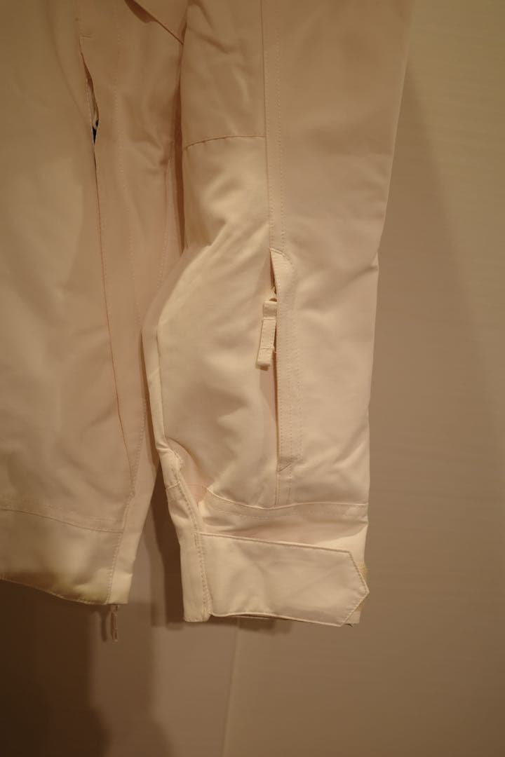 スノボウェア　ROXY ホワイト 　Mサイズ