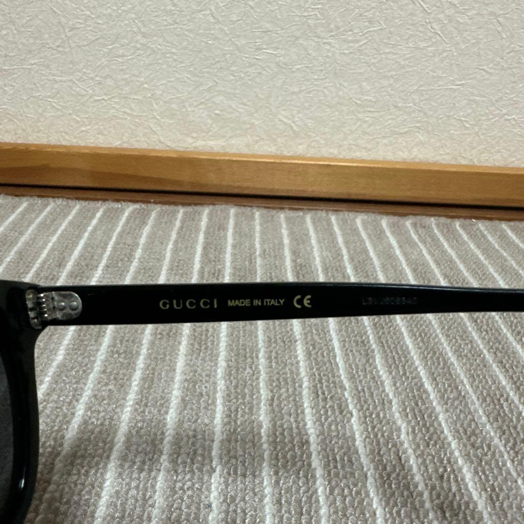 GUCCI ブラック スクエア サングラス