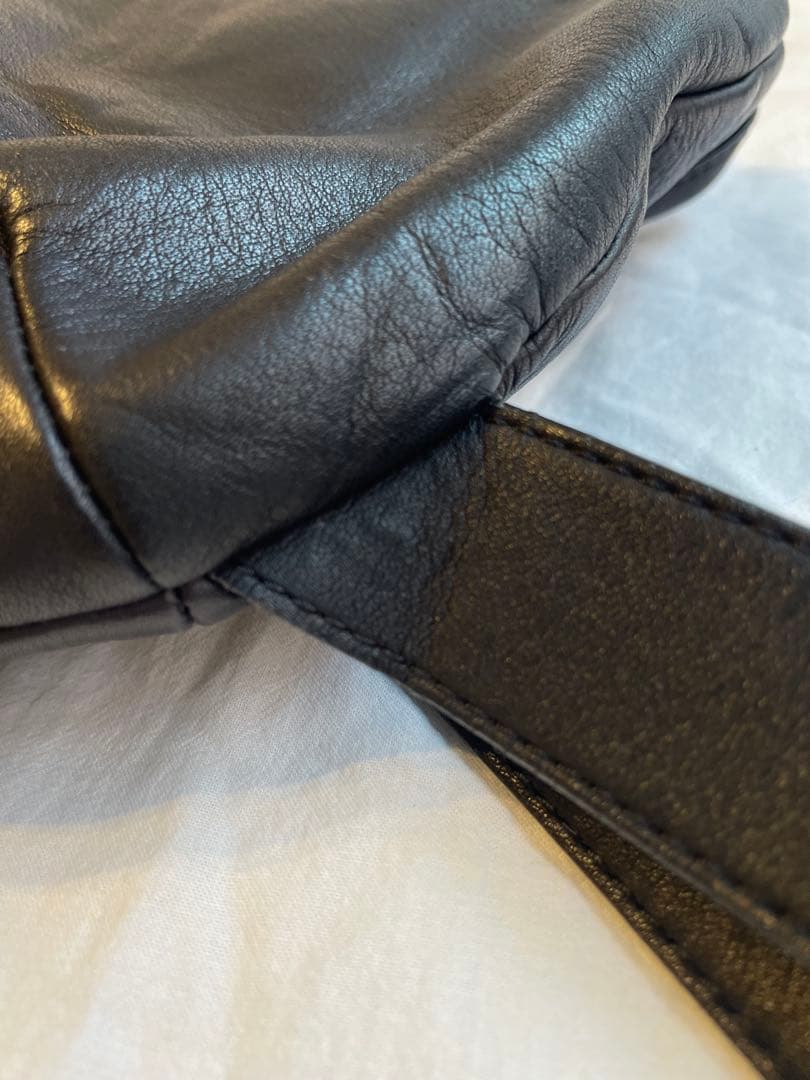 【美品】カワカワ リュック レザー がま口 シルバー金具 ブラック