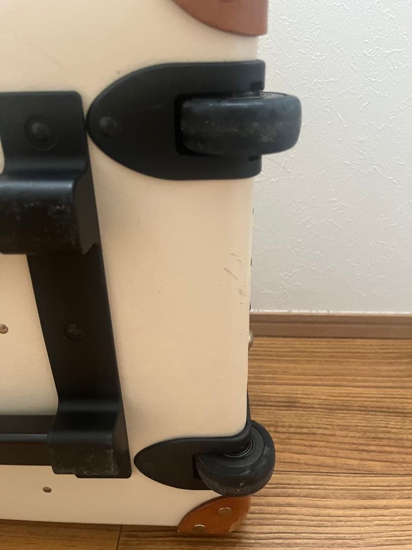 ソラマメ　GLOBE TROTTER アイボリー