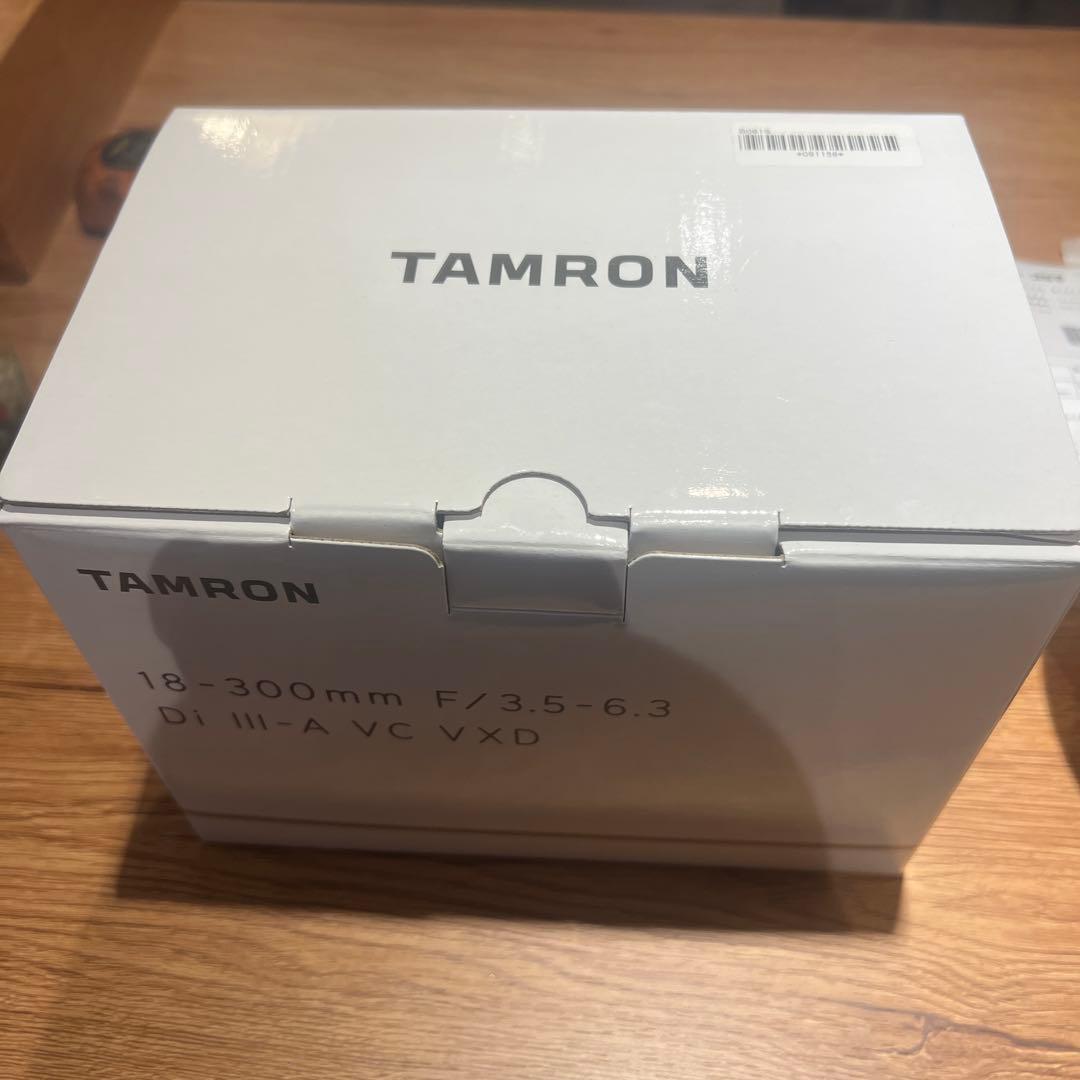 【新品未使用品】TAMRON18-300mm F3.5-6.3ソニーE