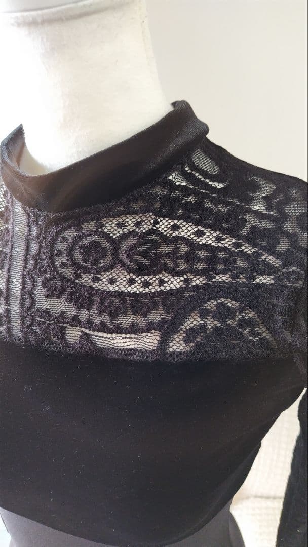 Ｓ～Ｍサイズ／黒鳥オディールをイメージした漆黒の長袖レースベロアバレエレオタード