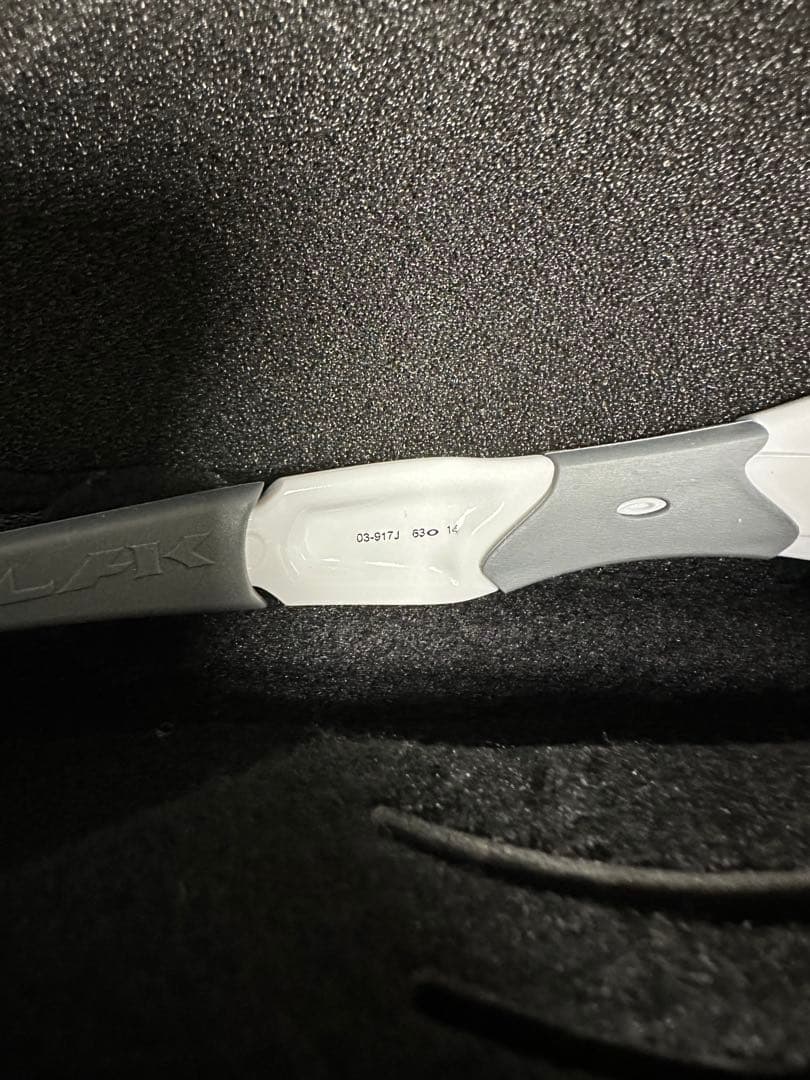 オークリーFlak Jckt XLJ - A Polished White