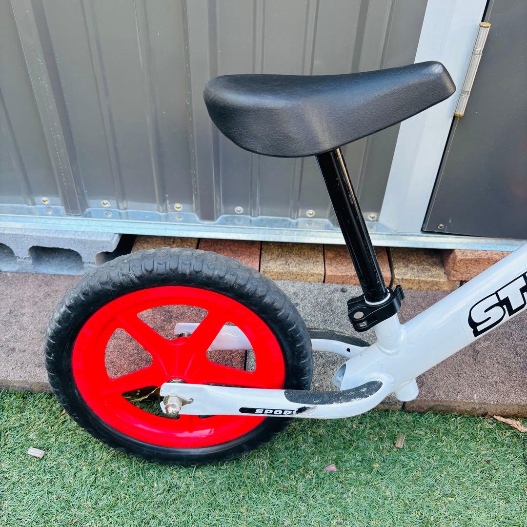 STRIDER 12インチSPORTムラサキスポーツエディション バランスバイク