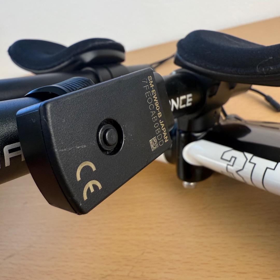 3T AURA カーボンDHハンドルバー＆Di2 電動変速 ブレーキレバ