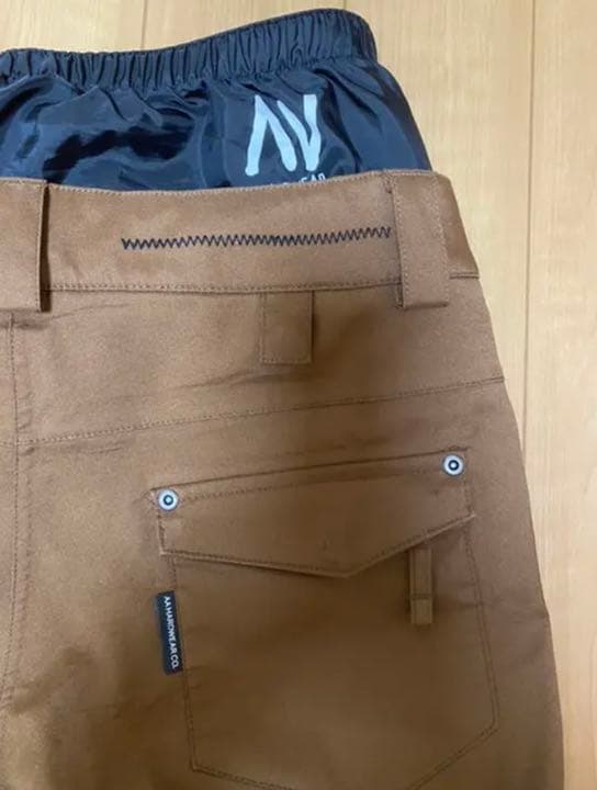 AA HARDWEARスノーボードウェア