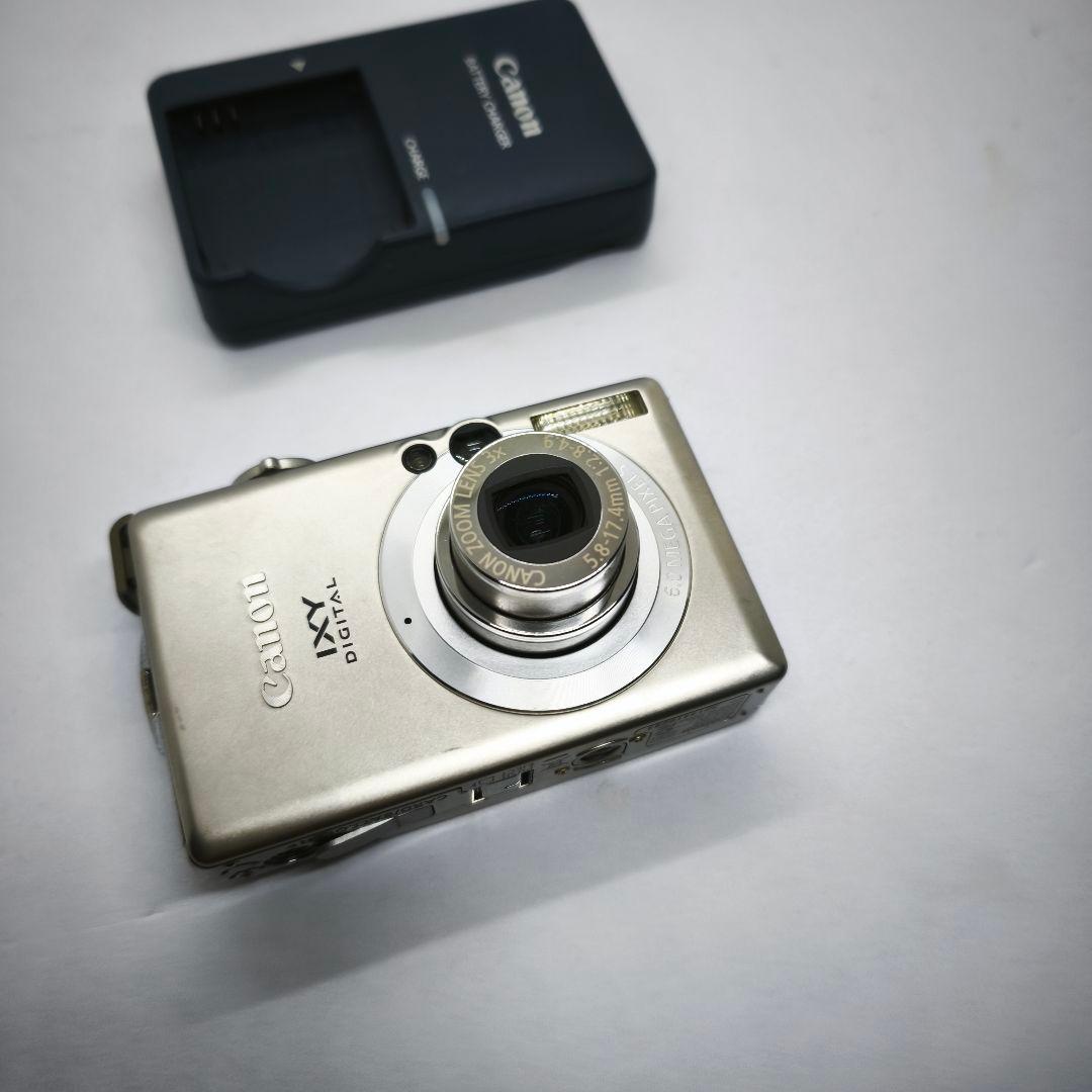【美品】CANON　ixy Digital　70　デジタルカメラ
