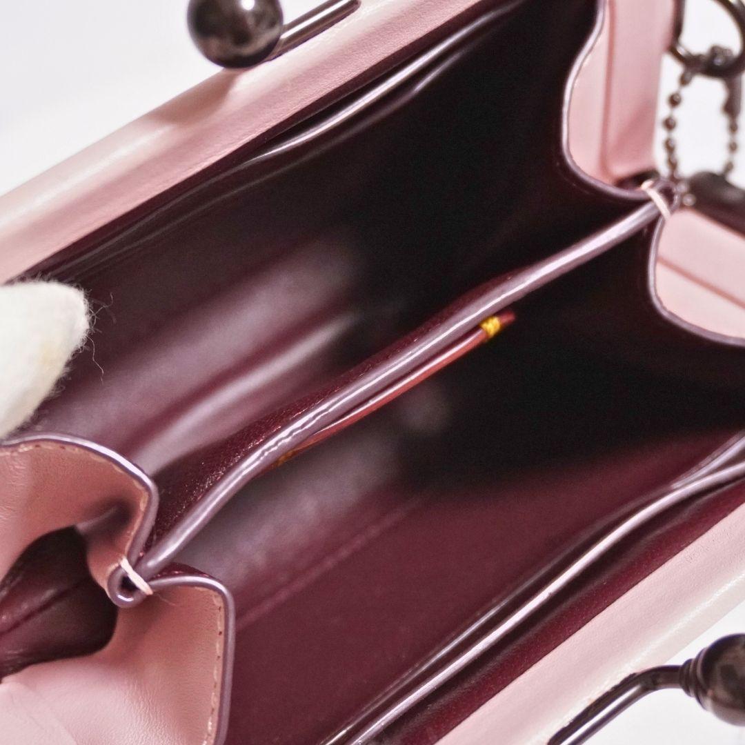 COACH キスロック がま口 財布 ピンク ケース 68326