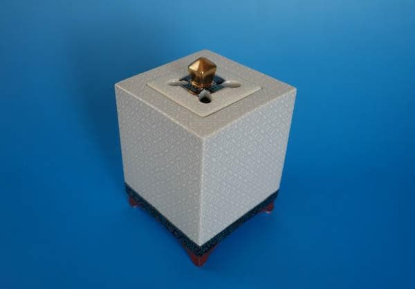 九谷焼 白七宝 栄峰作 角香炉 香炉 共箱 四方香炉 青粒鉄