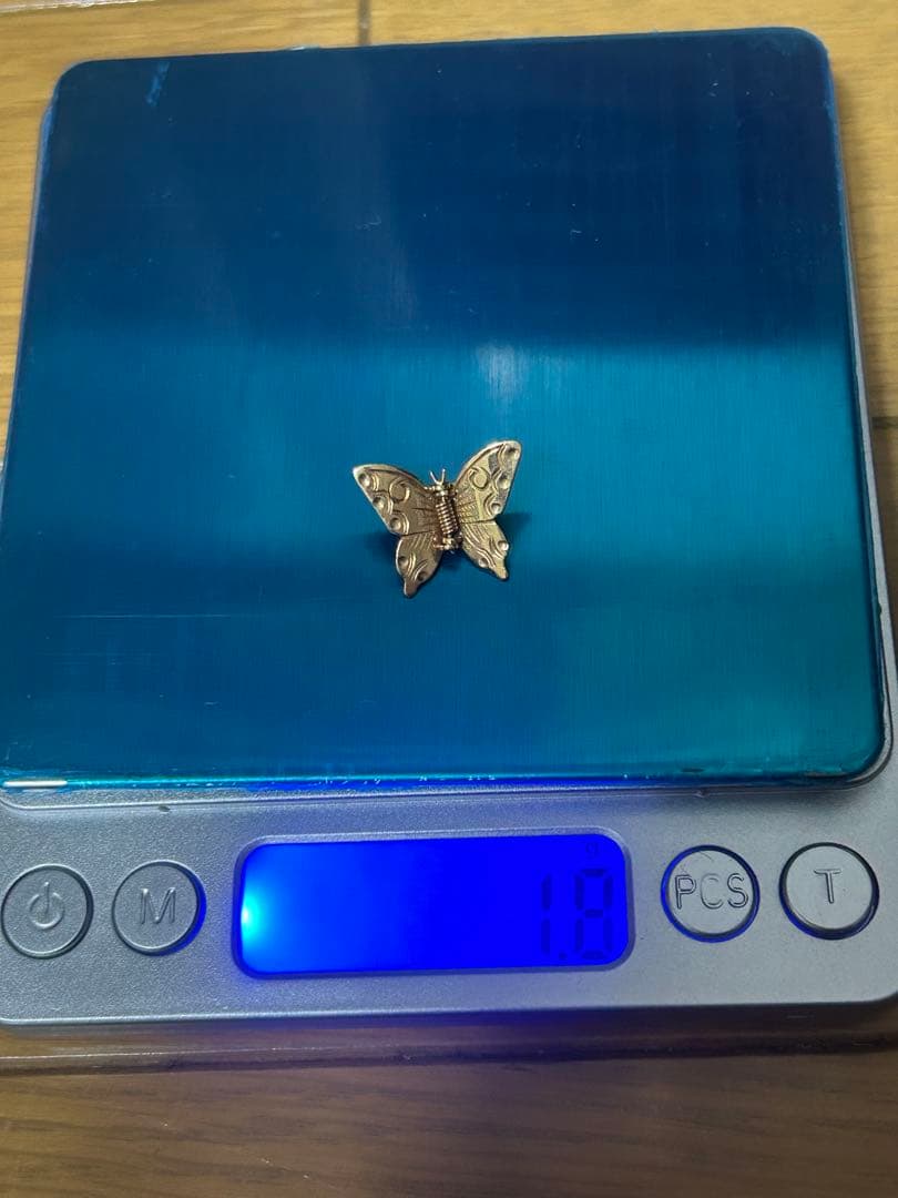 レア 蝶々 K18 刻印 1.8ｇ　ブローチ