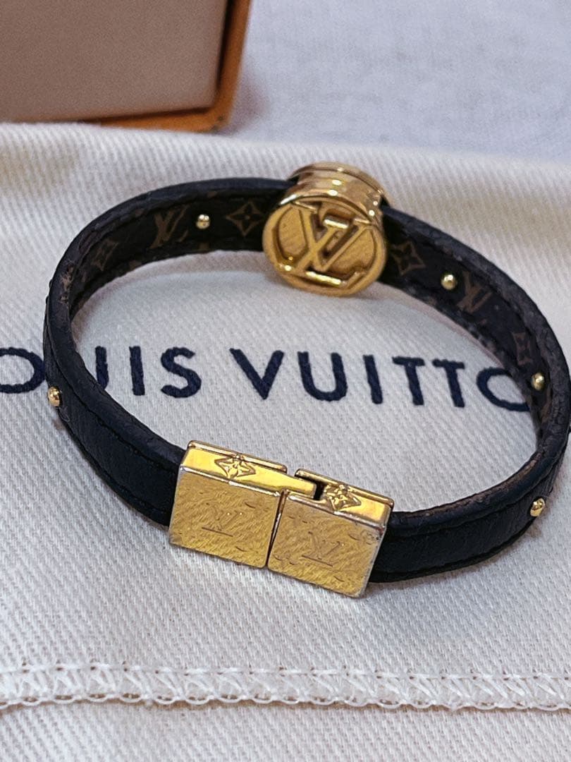 ルイヴィトン モノグラム サークルLV リバーシブル ブレスレット