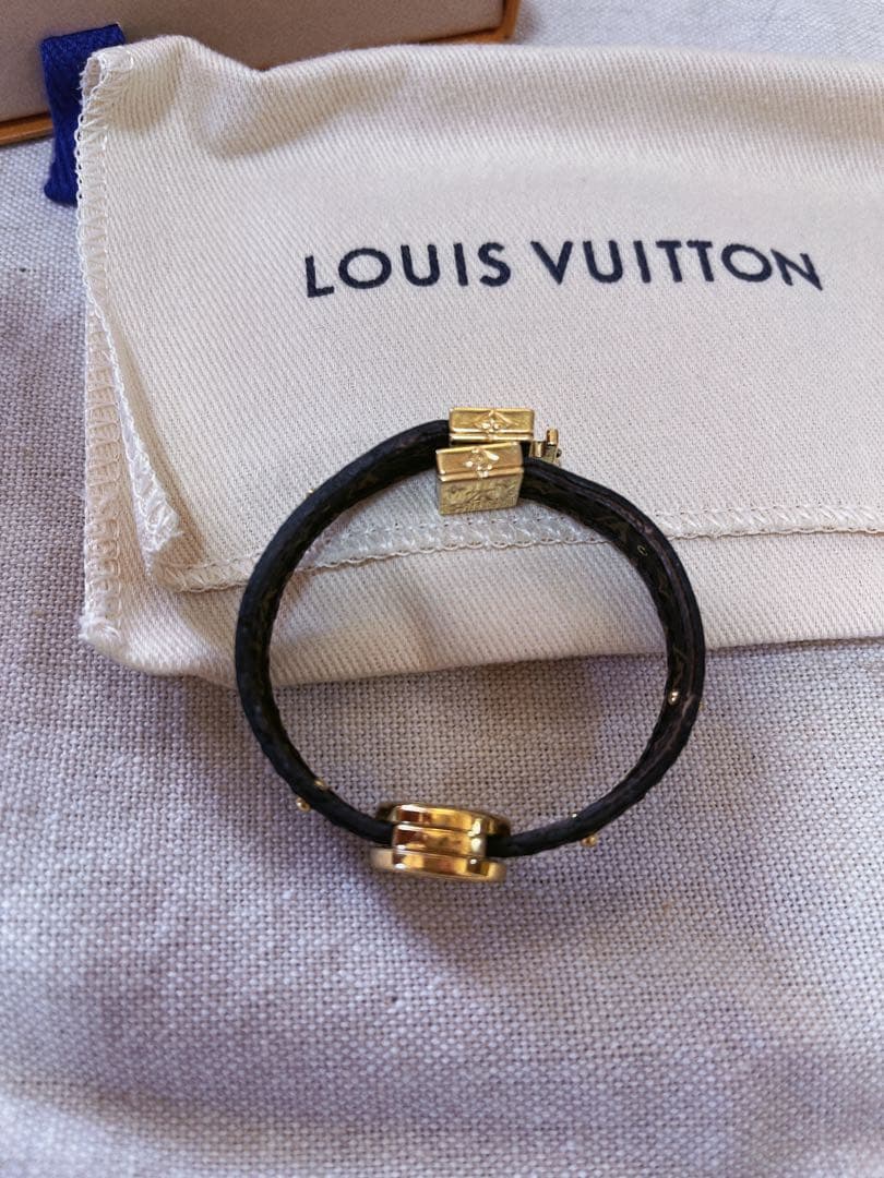 ルイヴィトン モノグラム サークルLV リバーシブル ブレスレット