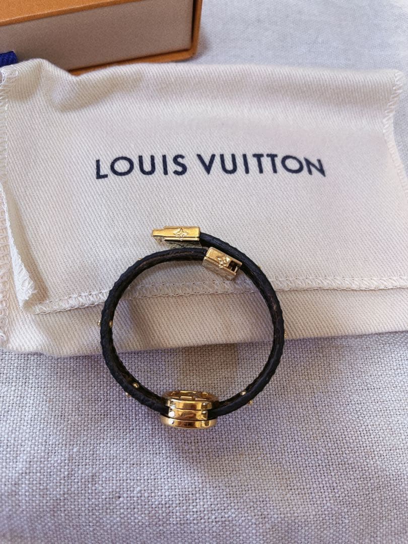 ルイヴィトン モノグラム サークルLV リバーシブル ブレスレット