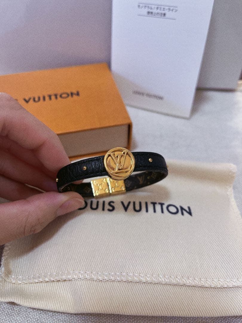 ルイヴィトン モノグラム サークルLV リバーシブル ブレスレット