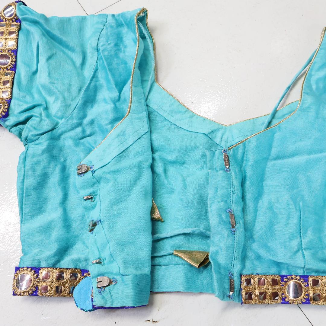 【ベリーダンス用 ボリウッド衣装】ブルー×ゴールド ラメ サリー チョリ 水色