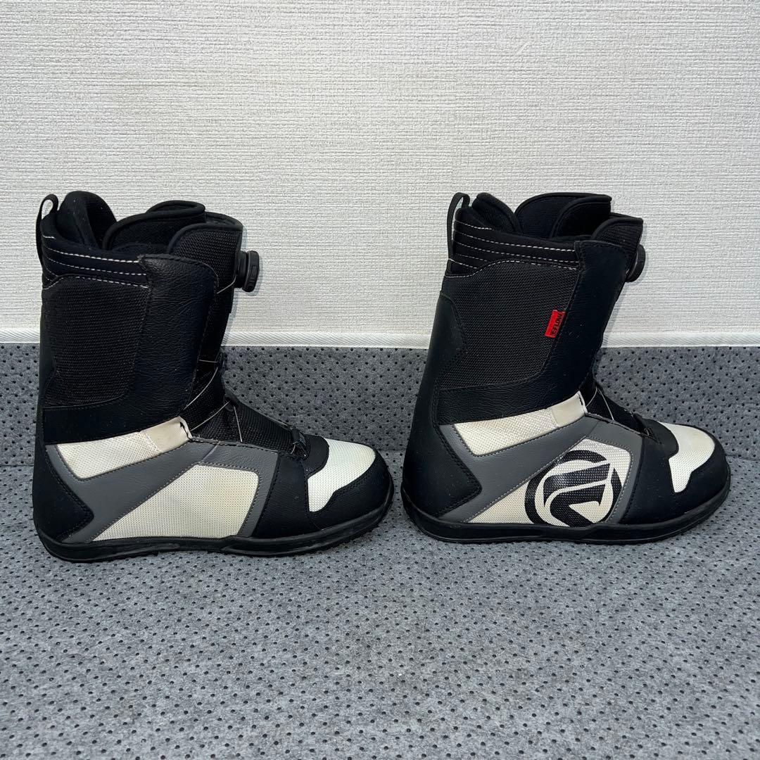 5回使用 メンズ 28.5cm FLOW VEGA BOA スノーボードブーツ