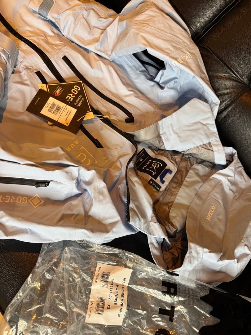 Burton ak Hover Moon rise ホバー バートン ジャケット