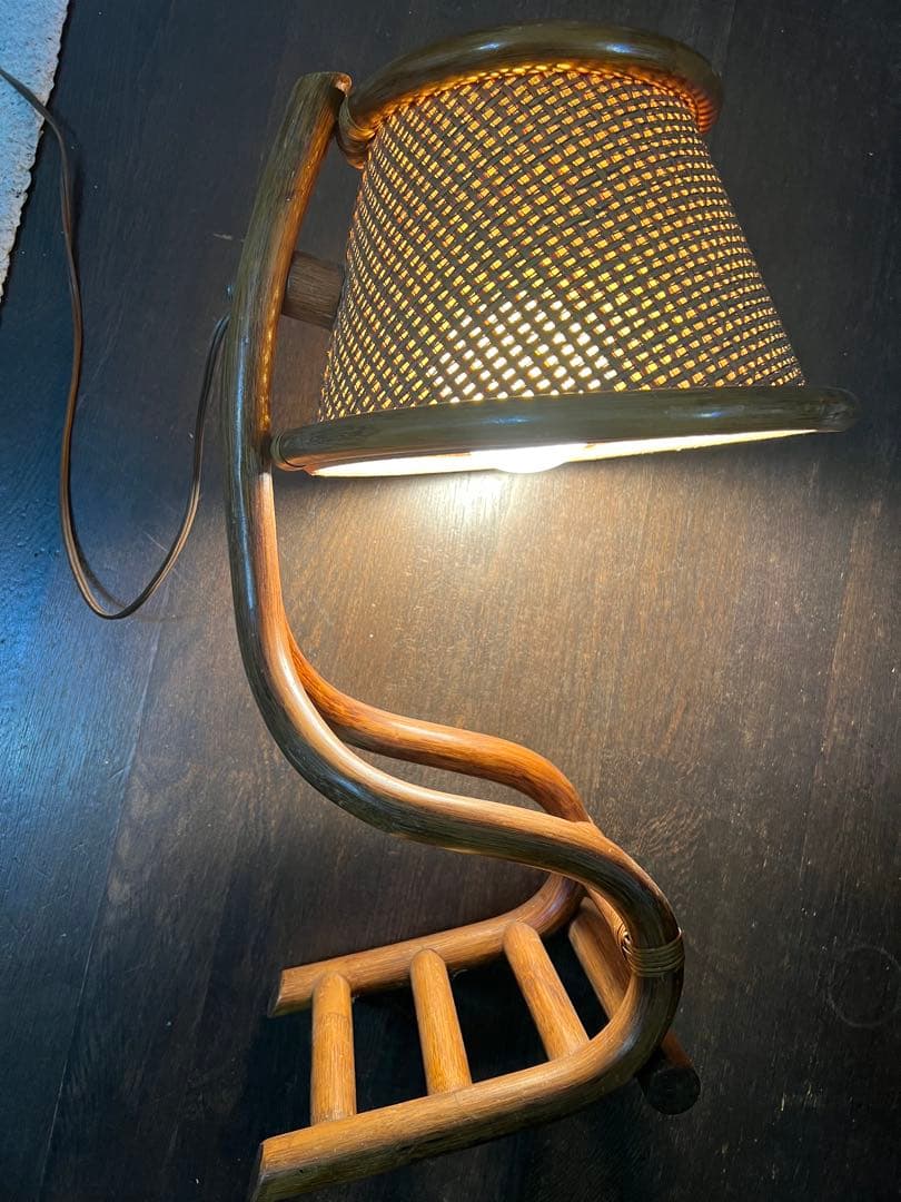 【昭和レトロ】タイ製ラタンシェードのフロアスタンド