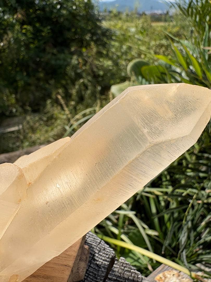 ❗️買い得❤️底岩無し　0.5kg 形良く　はいパワー　極みの逸品　クラスター　水晶