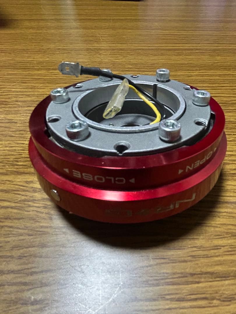 アバルト595 OMP ボス・momoステ・NRGクイックリリース・レバー - メルカリ