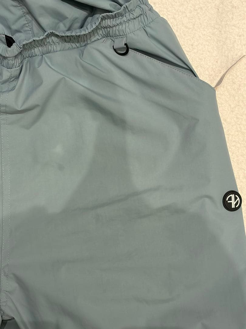 最終価格　GAFH 韓国　スノボ　ジャケット　パンツ　上下セット　1回のみ使用