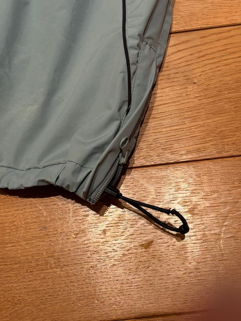 最終価格　GAFH 韓国　スノボ　ジャケット　パンツ　上下セット　1回のみ使用