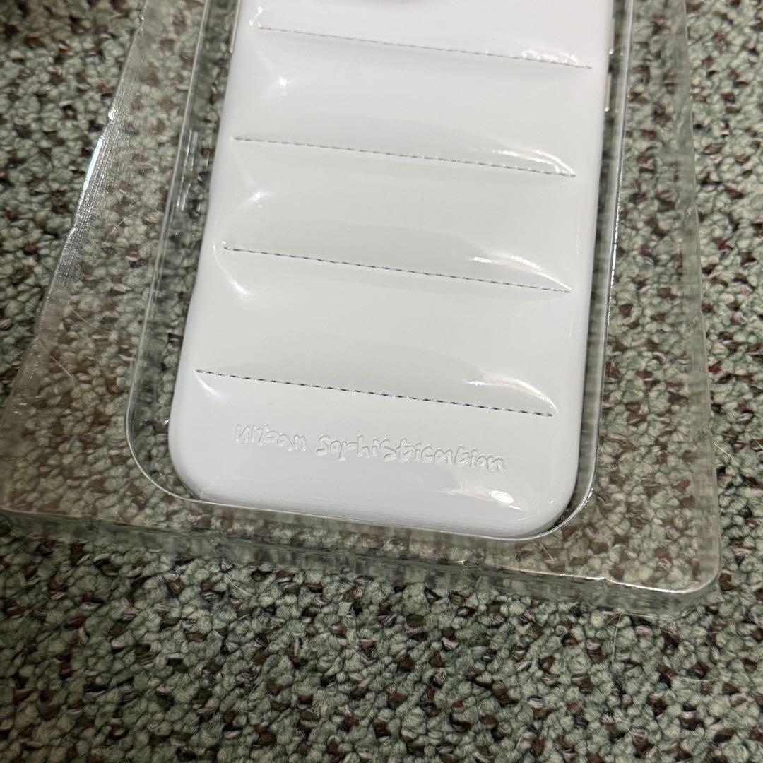 Bratz The Puffer Case iPhone 16 Pro Max用