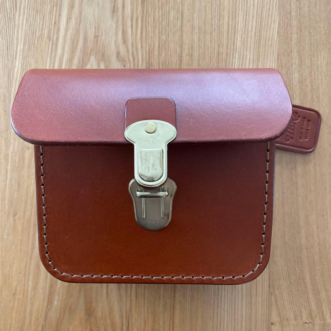 HERZ新品未使用タグ付きレザー　ベルトポーチ