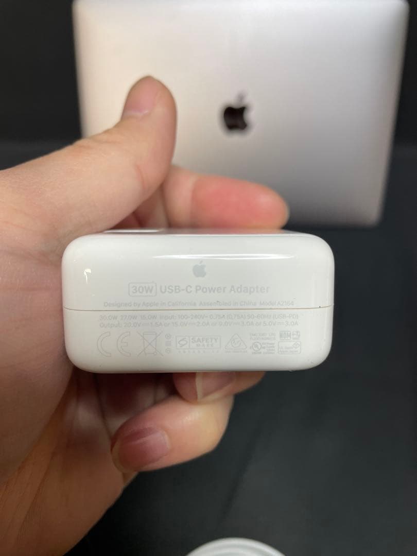 八*梅様 ジャンク品　アップル　マックブック Air 13 グレー A2337