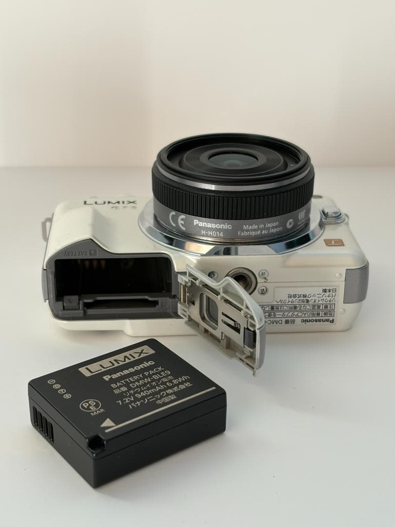 Panasonic LUMIX GF3 　デジタルカメラ / ダブルレンズキット