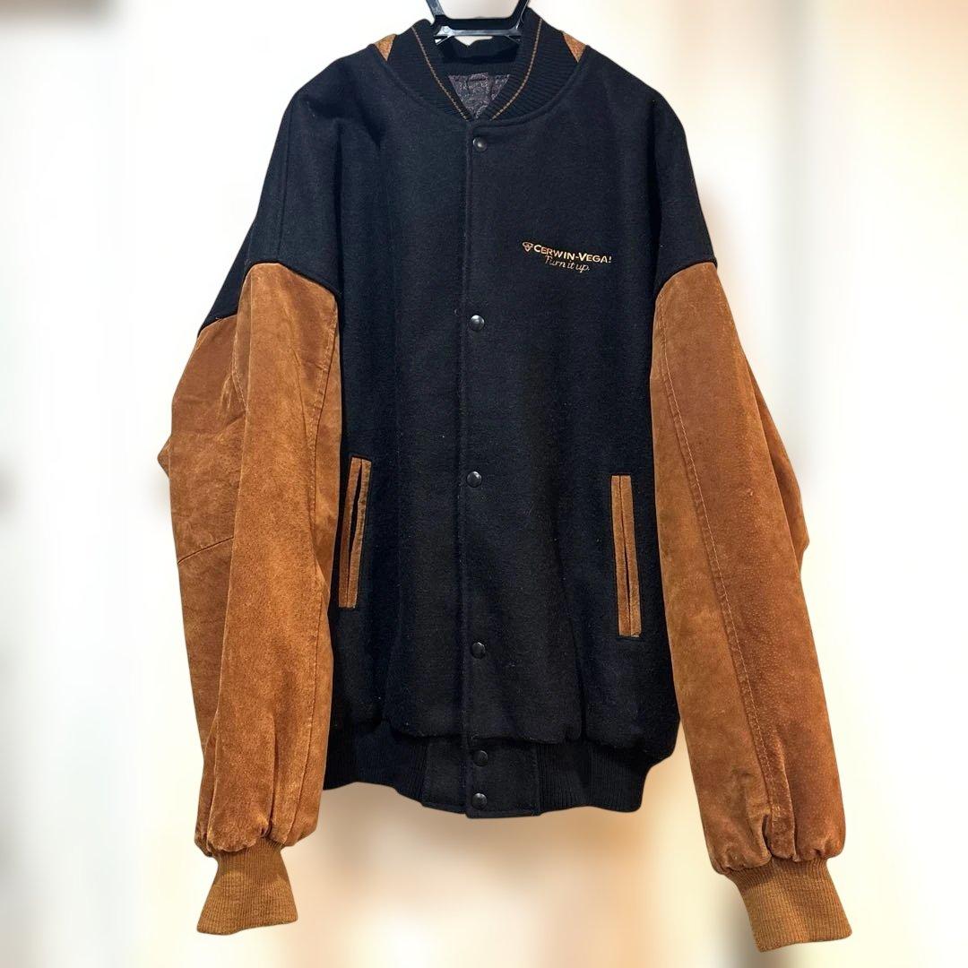 カナダスポーツウェア スタジャン レザー 裏地ペイズリー