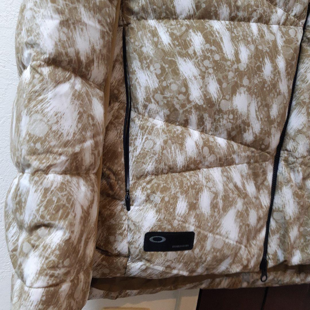 新品　オークリーゴルフ　ダウンジャケット　メンズウエア　定価28600