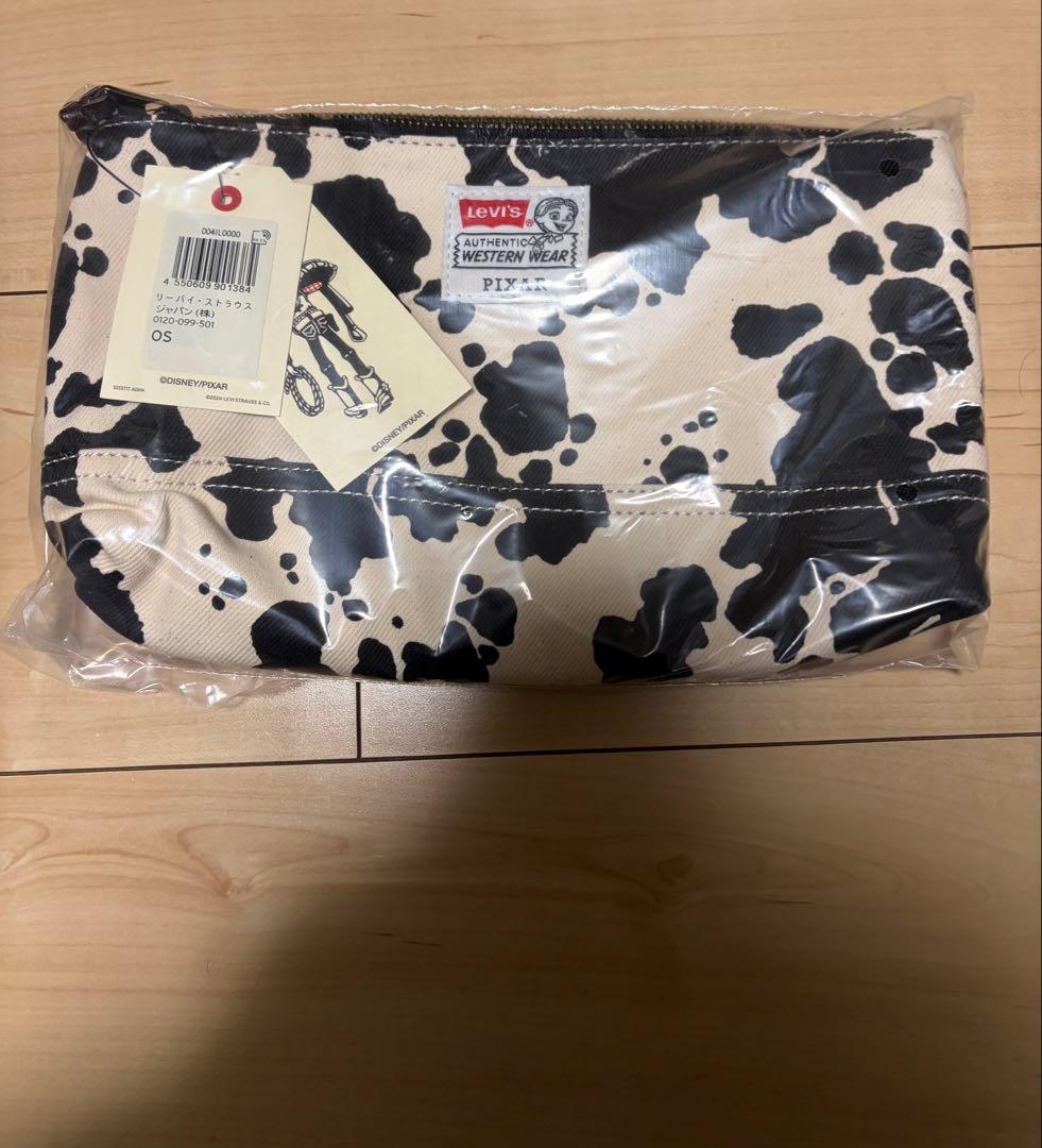 Levi’s x Toy Story Cow Pouch トイストーリー