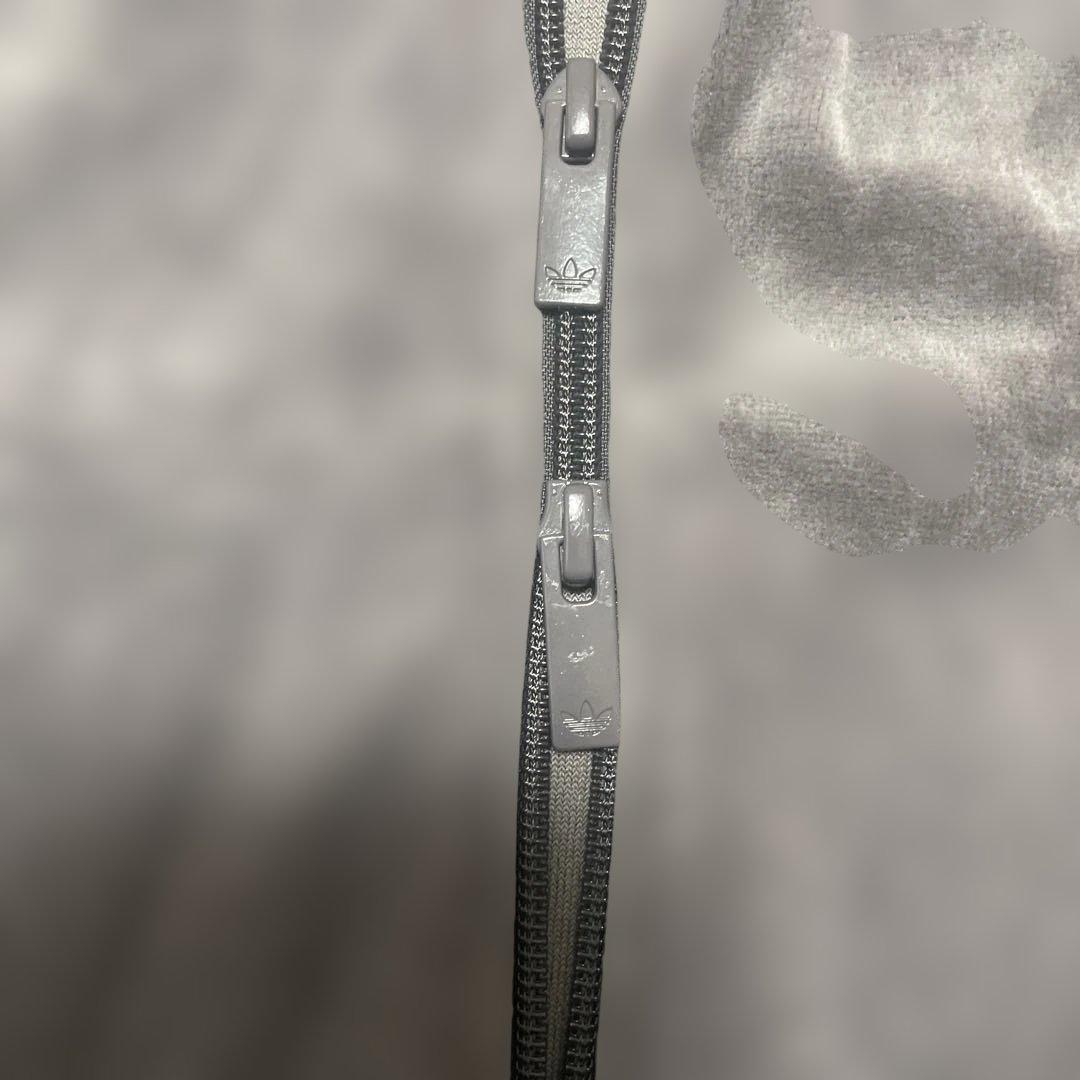 adidas トラックトップ　グレー　L ユニセックス　アディダス　ベロア