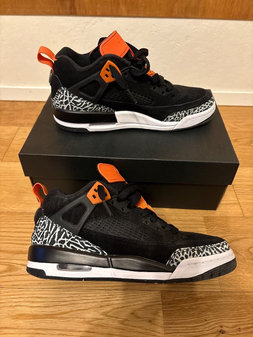 ジョーダン スパイジーク LOW 23.5 箱付き 1回のみ使用 - メルカリ