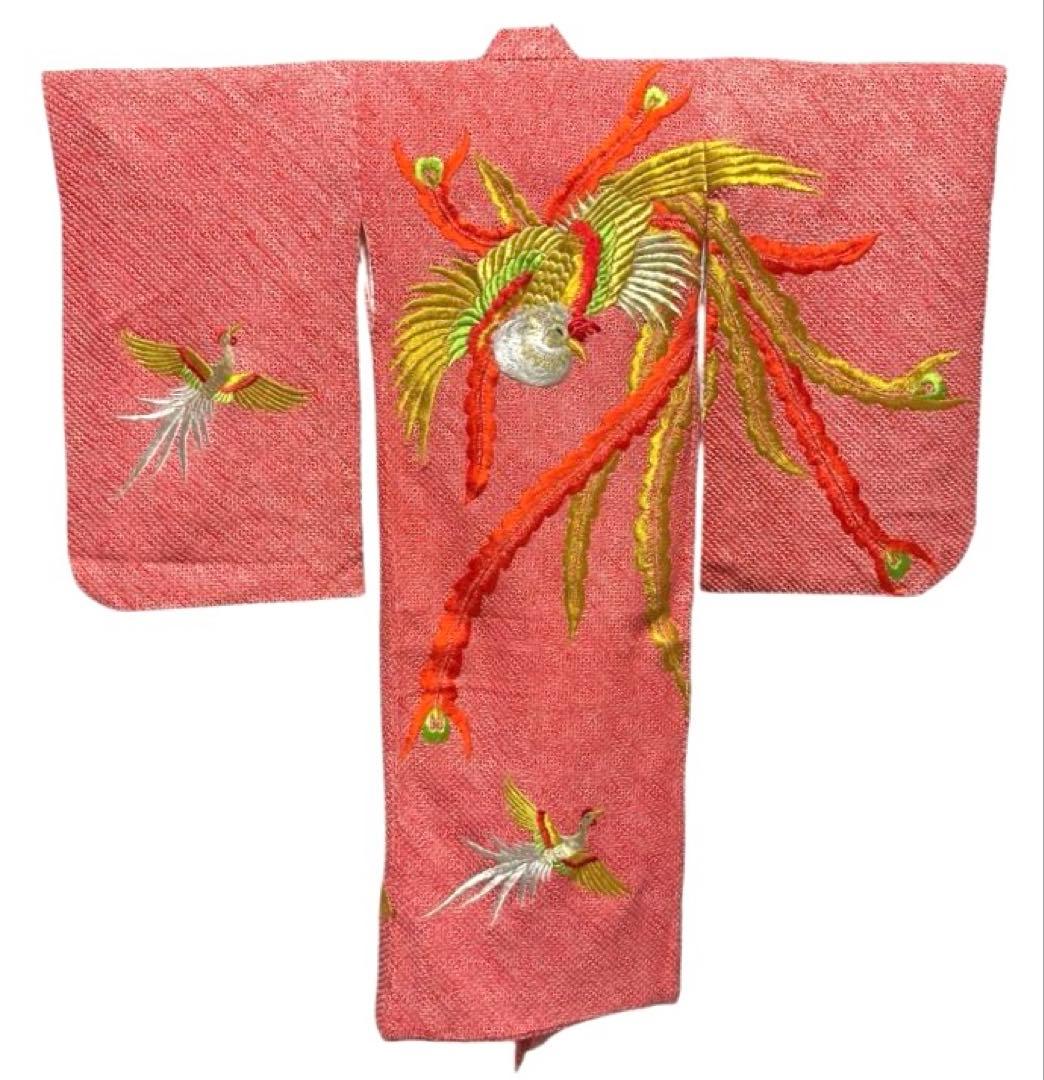 七五三　お宮参りの着物のリメイク　正絹　総絞り、総刺繍　赤　着物のみ