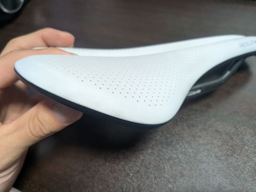 BONTRAGER AEOLUS PRO サドル 145mm ホワイト