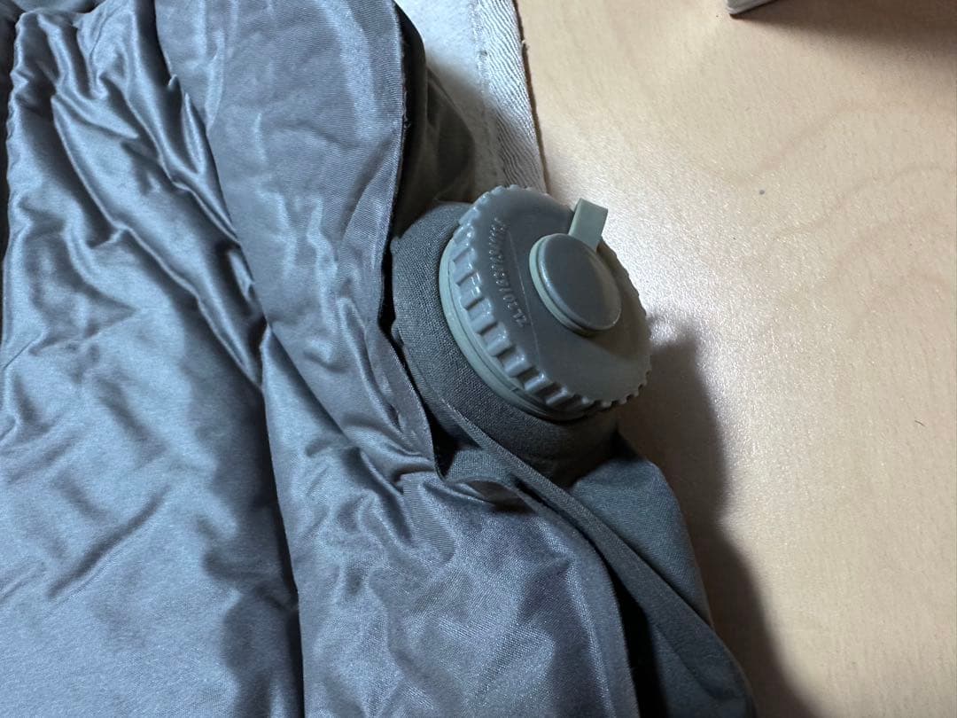 Coleman ダブルサイズ スリーピングマット グレー