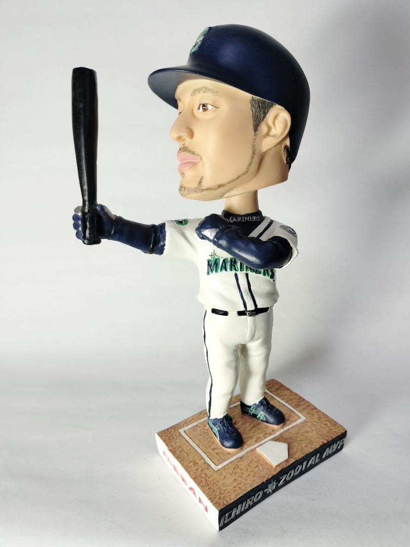 イチロー／”MVP＆新人王”ボブルヘッド人形 (2002／シアトル