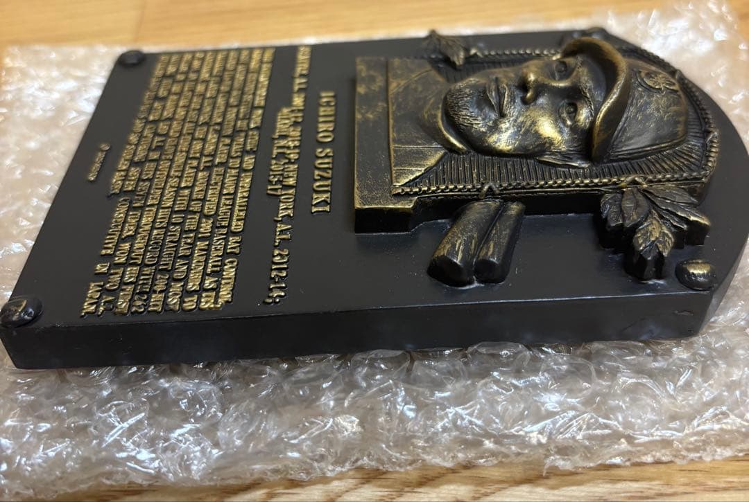 ⭐️正月特価⭐️【激レア】イチロー　記念プラーク 殿堂入り盾➕toppsカード