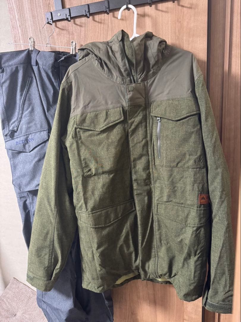 【美品】Burton スノーボードウェア　上下セット（O'NEILLベルト付き）