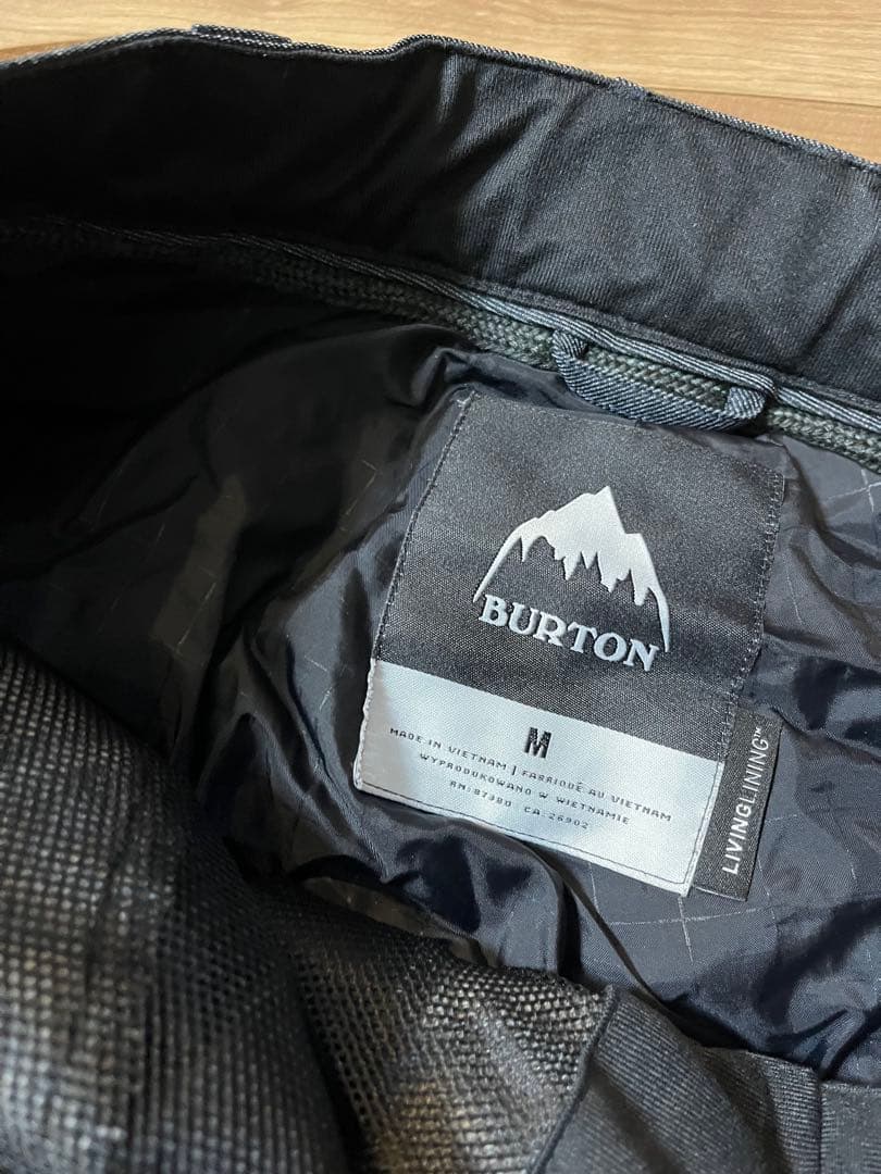 【美品】Burton スノーボードウェア　上下セット（O'NEILLベルト付き）