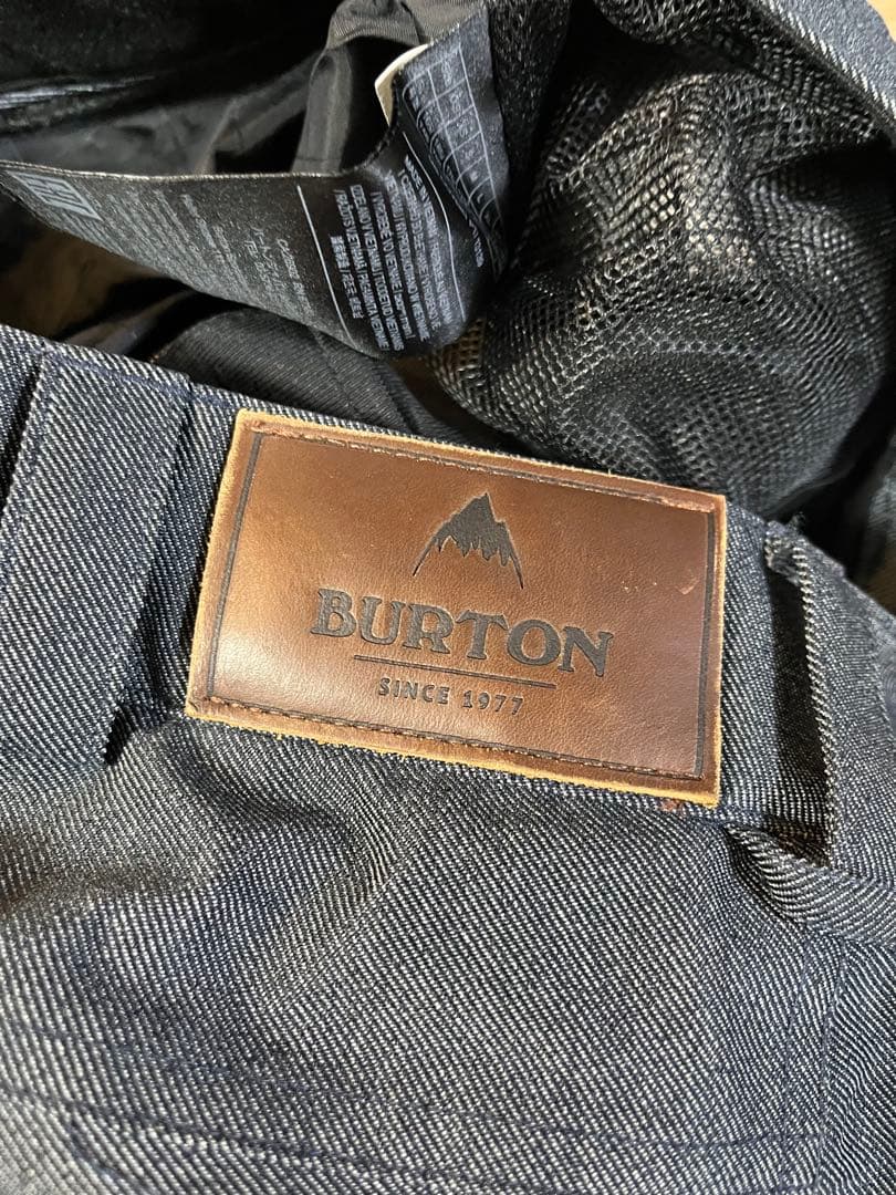 【美品】Burton スノーボードウェア　上下セット（O'NEILLベルト付き）