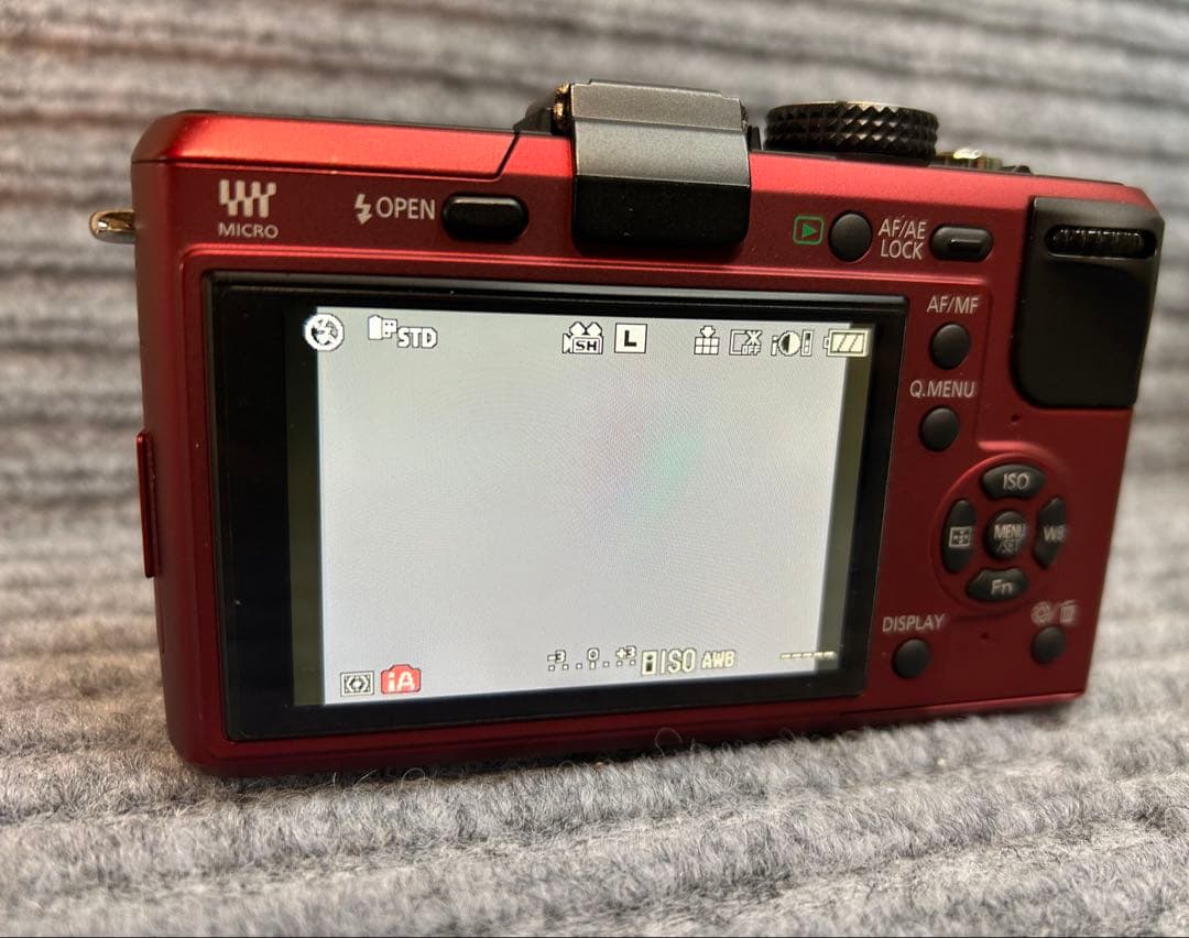 パナソニック デジタルガメラ GF1 レッド DMC-GF1C