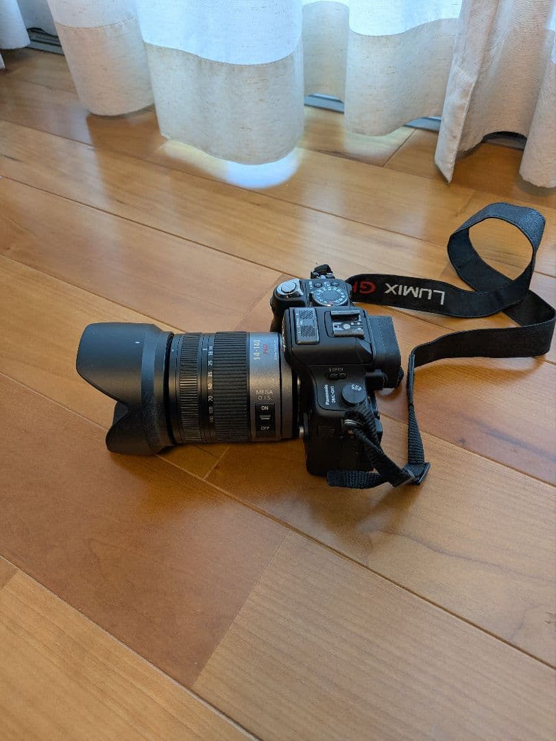 LUMIX GH1 デジタル一眼レフ カメラ