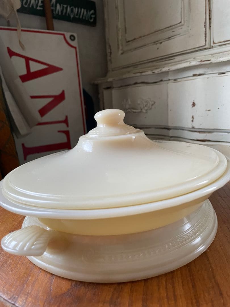 ファイヤーキング　パイ　プレート　キャセロール　アイボリー　テーブルサーバー美品