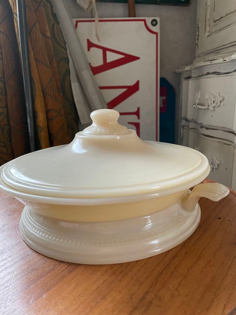 ファイヤーキング　パイ　プレート　キャセロール　アイボリー　テーブルサーバー美品