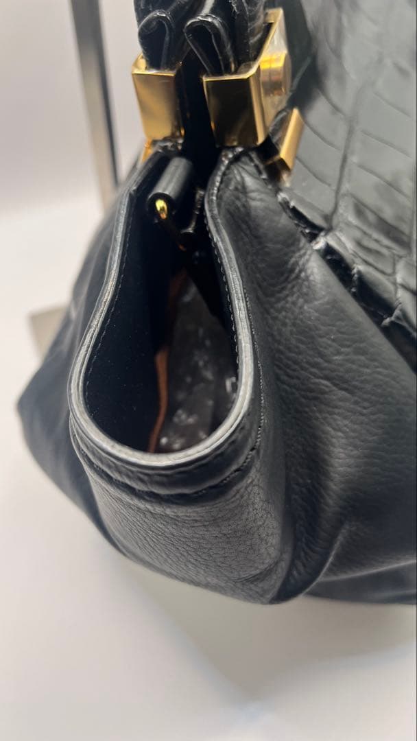 定価25万美品ランバンL 黒 クロコ押型ハンドバックショルダーバック